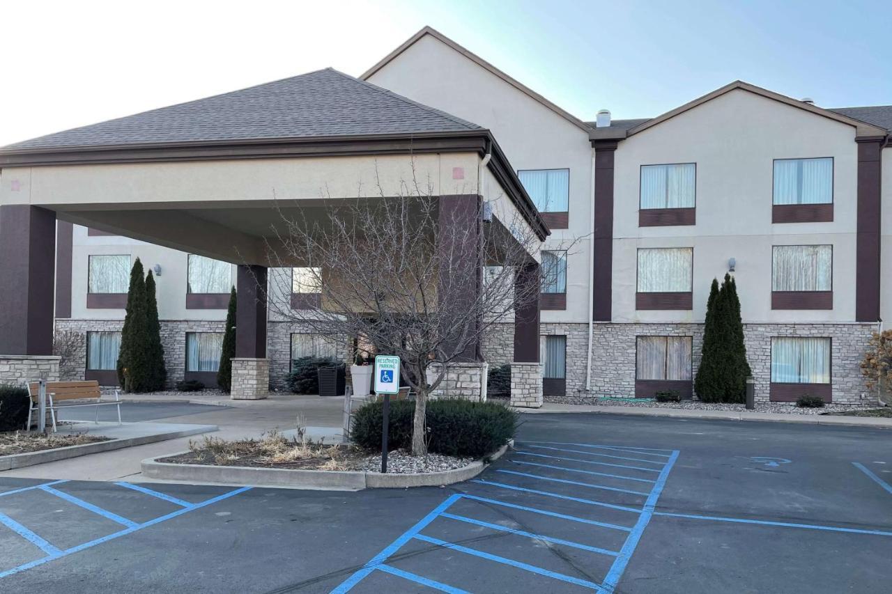 Spark By Hilton La Crosse Onalaska Extérieur photo