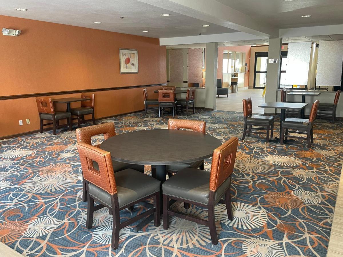 Spark By Hilton La Crosse Onalaska Extérieur photo