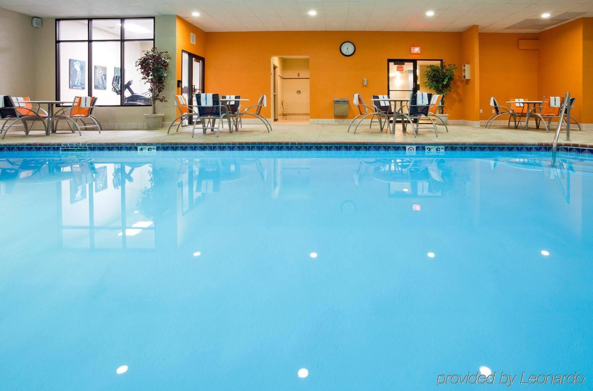 Spark By Hilton La Crosse Onalaska Extérieur photo